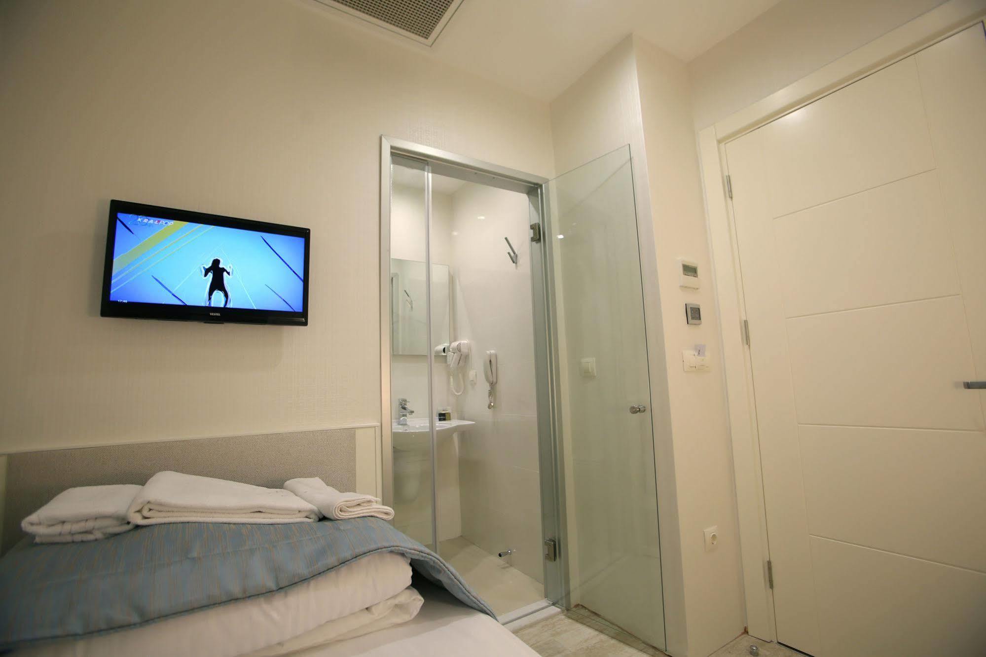 Rawda Hotel Bakirkoy Istanbul Exteriör bild